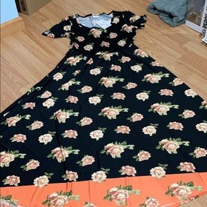 LulaRoe Riley Dress